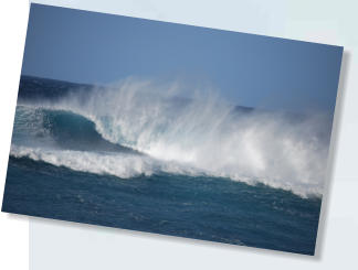 Waves at Fajã, Faial